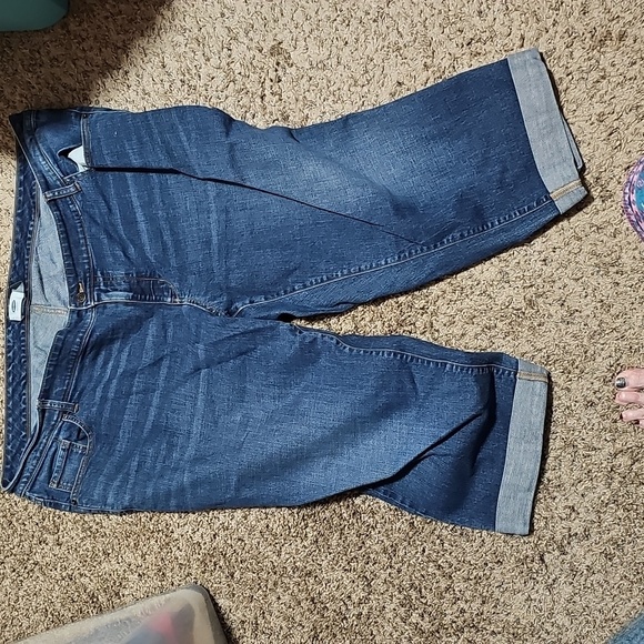 Like new old navy jeans. Size 24. - Picture 2 of 3